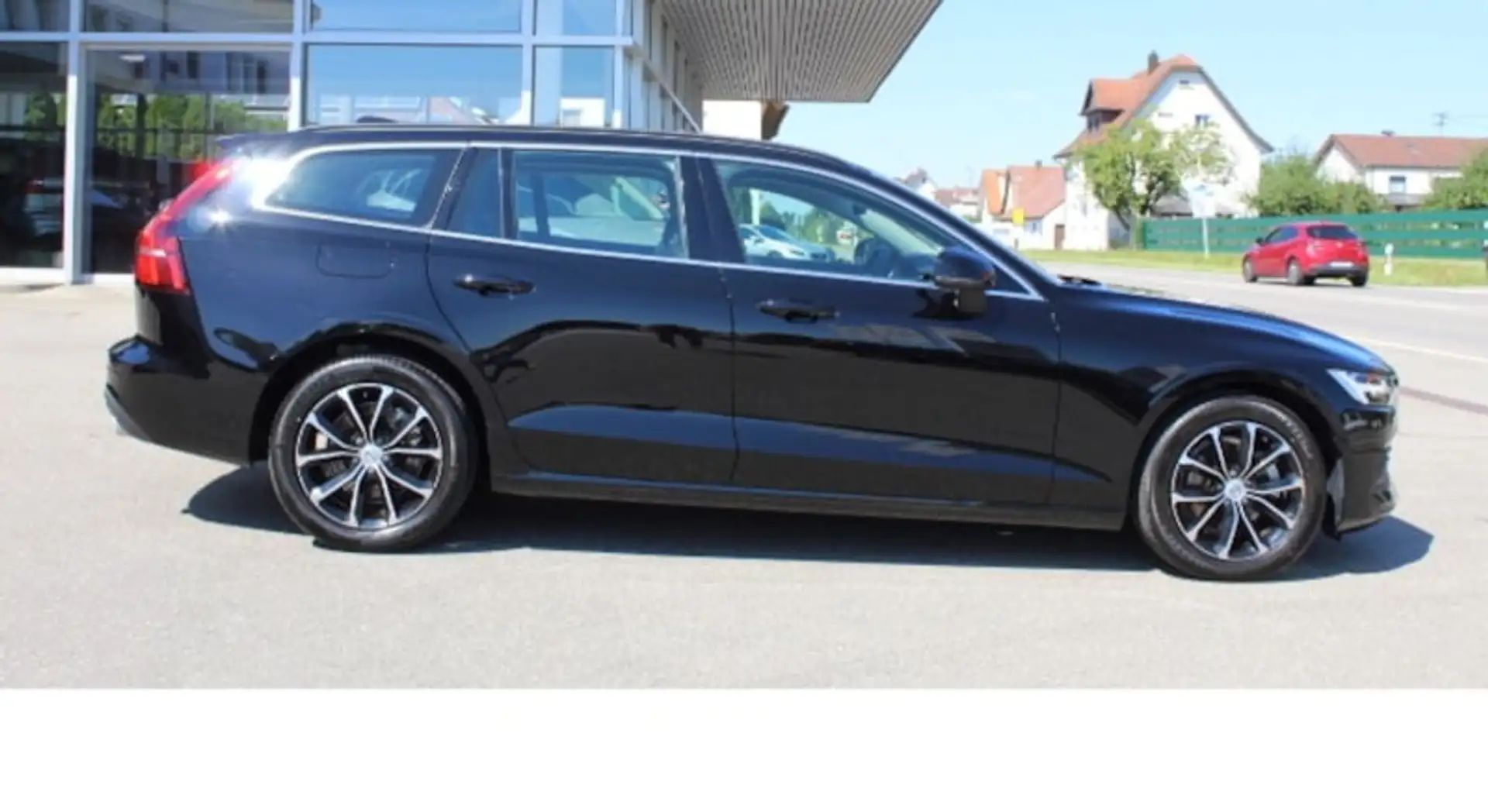 Volvo V60 B4 (d) Geartronic Momentum Business Nero - 2