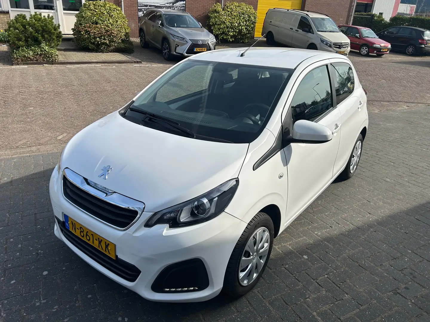 Peugeot 108 1.0 e-VTi Active | Camera | Apple Carplay/Android Wit - 1