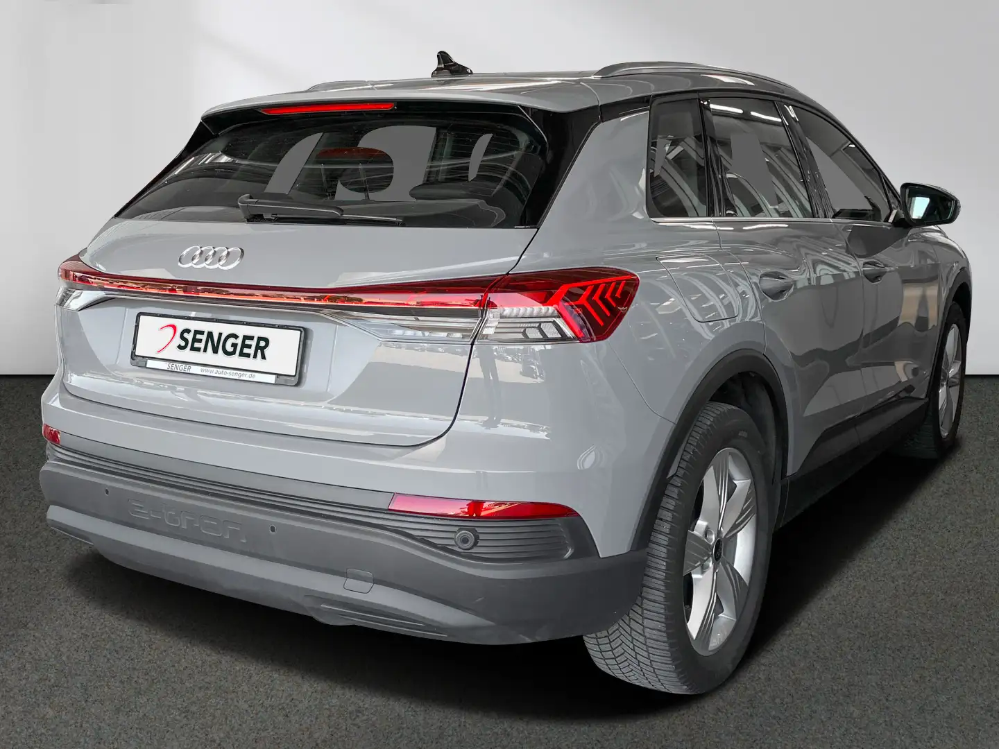 Audi Q4 e-tron 35 MMI LED Standheizung Ausweichassi. Gris - 2