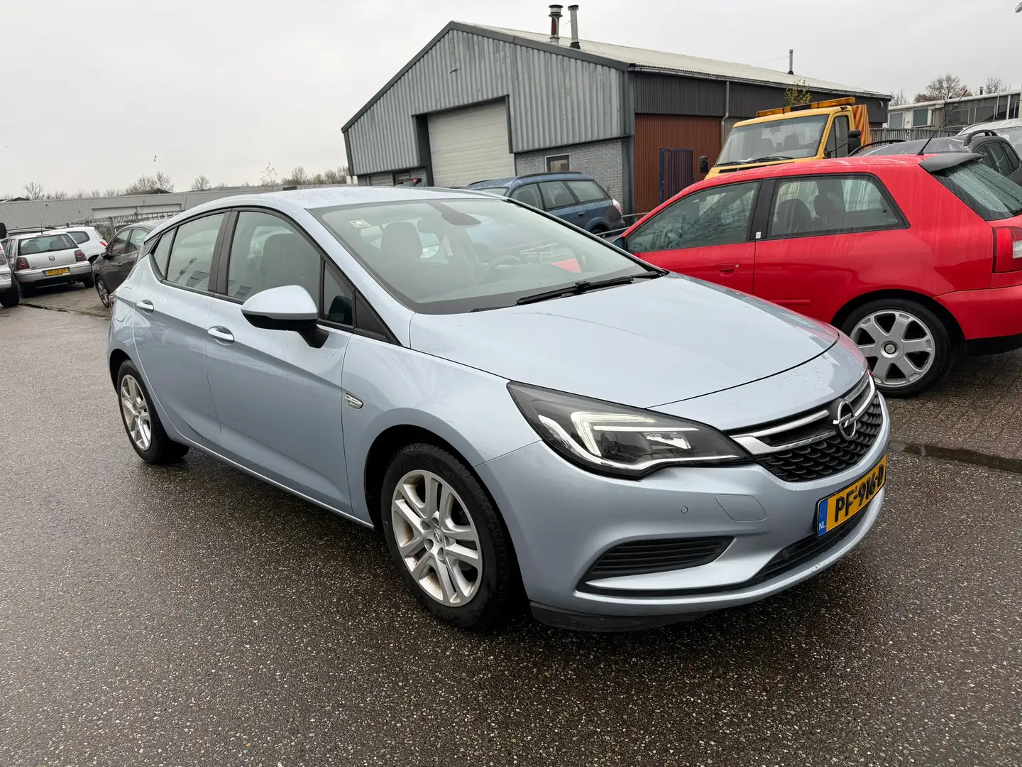 Opel Astra 1.6 CDTI Online Edition NAV.+ Clima Bj:2017 NAP! Grau - 2