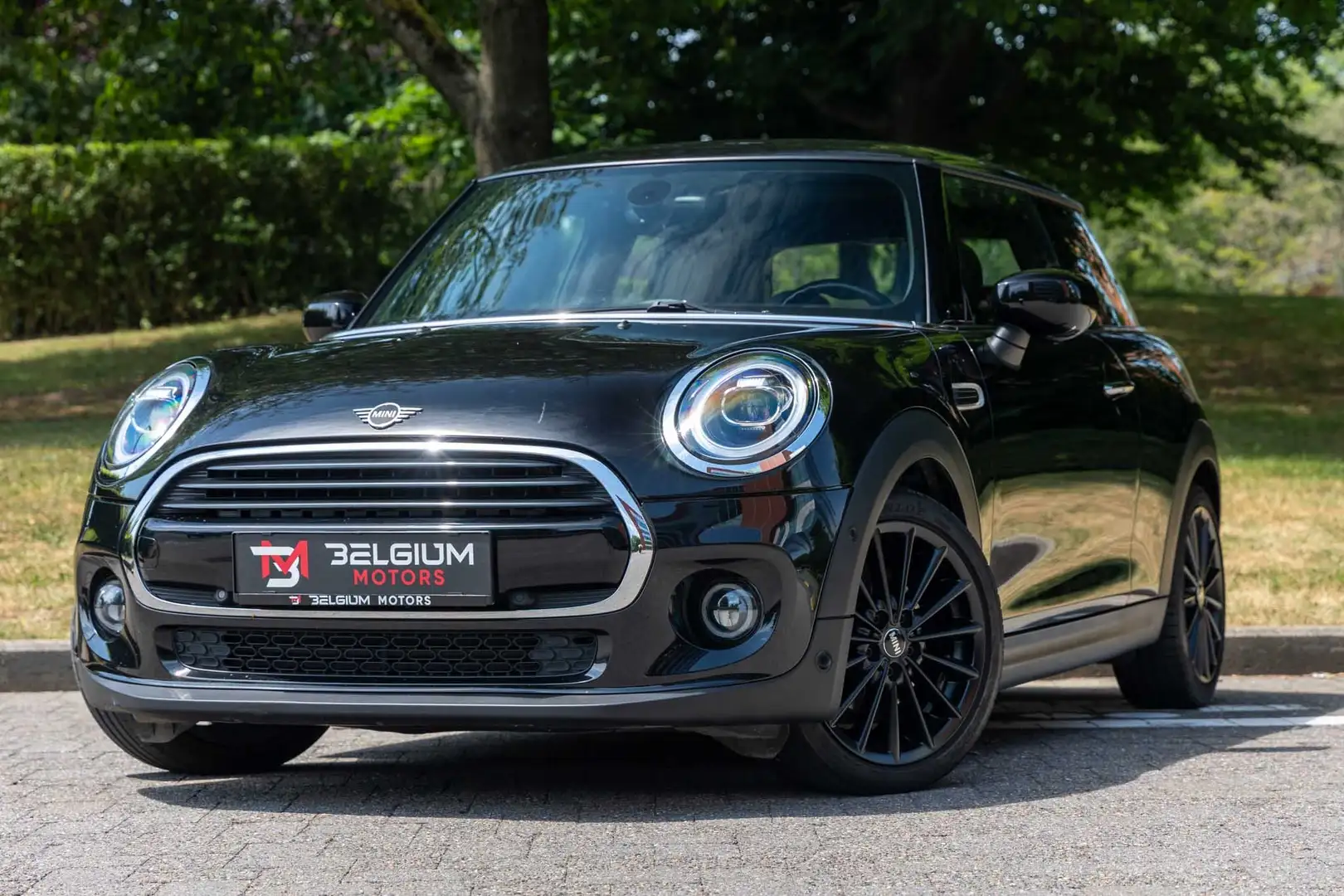 MINI Cooper - Carplay - Heated Seats - Keyless - Leather Zwart - 1