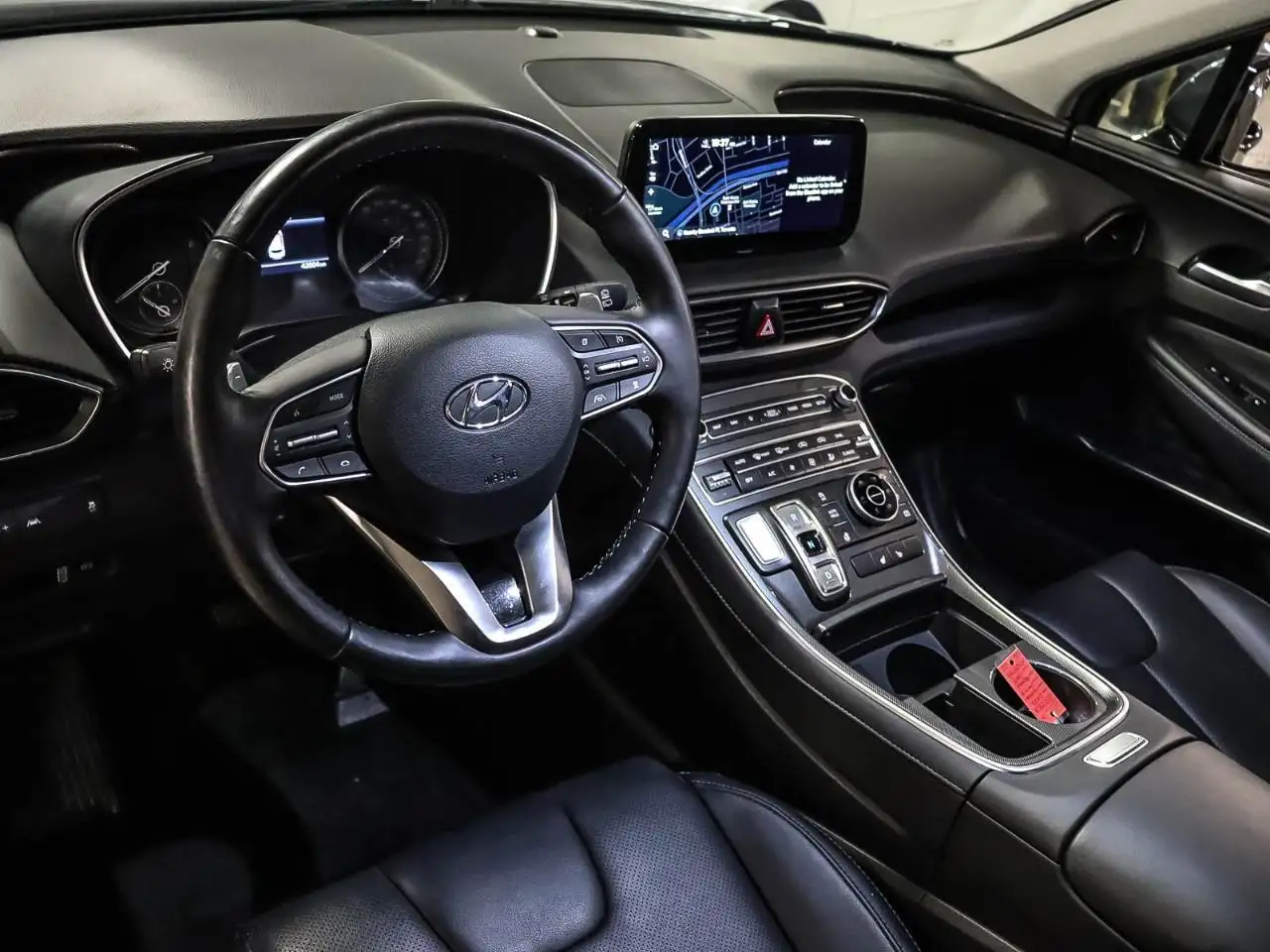 Hyundai SANTA FE снимка Hyundai SANTA FE