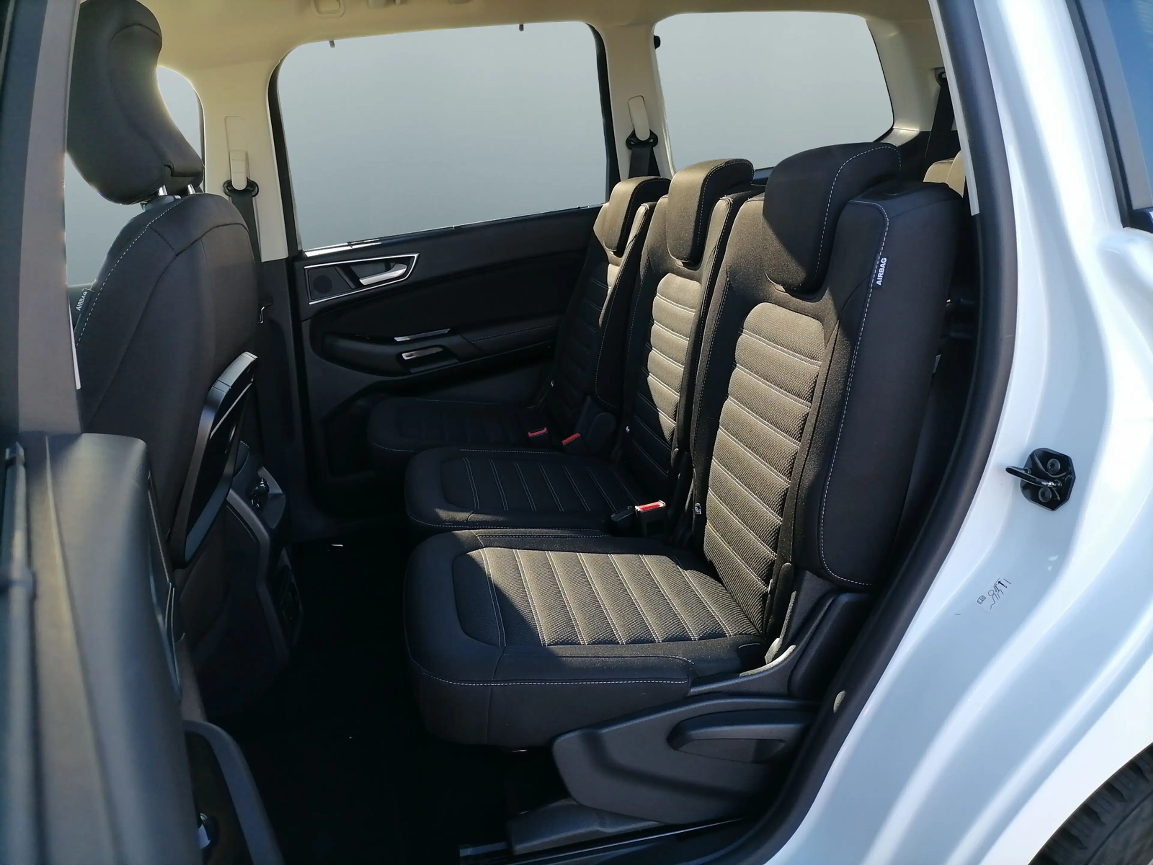 Ford Galaxy Titanium 1.5 EcoBoost 7Sitze — photo 9