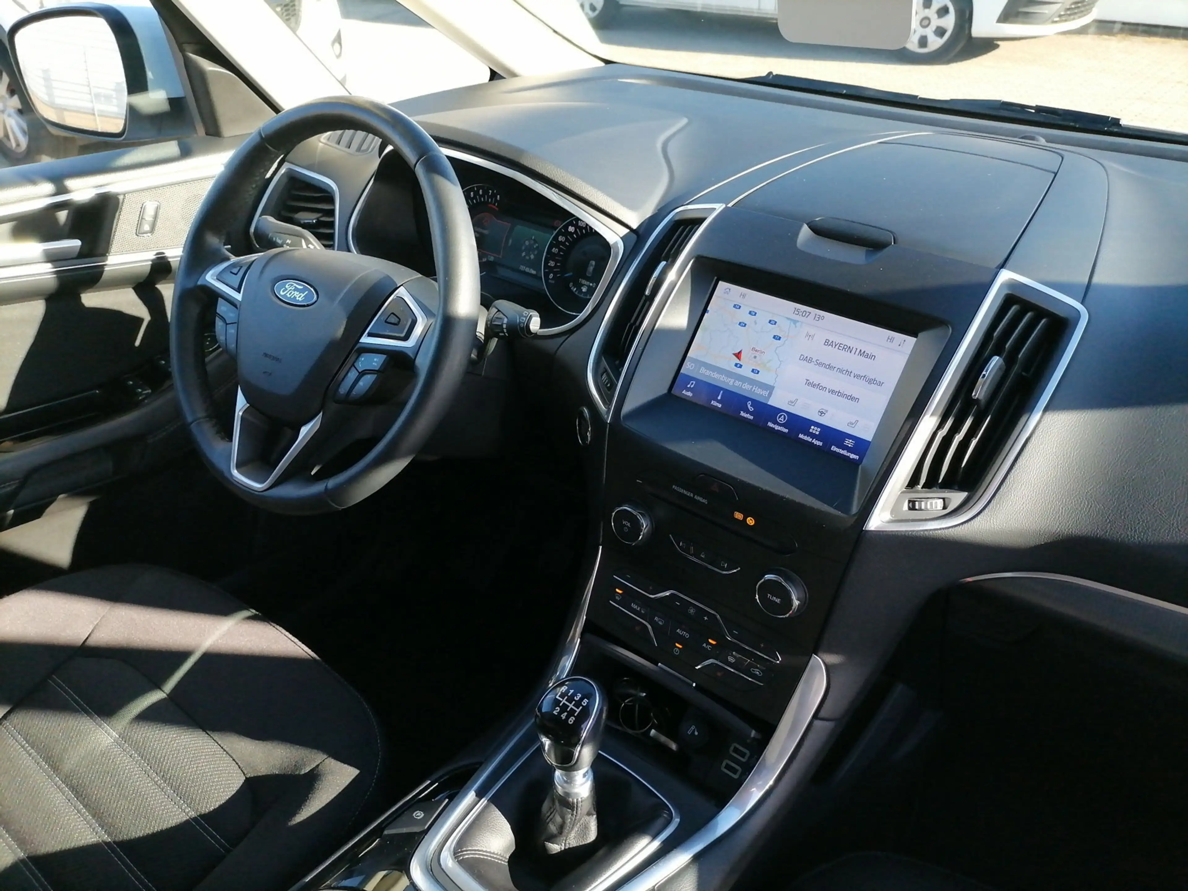 Ford Galaxy Titanium 1.5 EcoBoost 7Sitze — photo 13