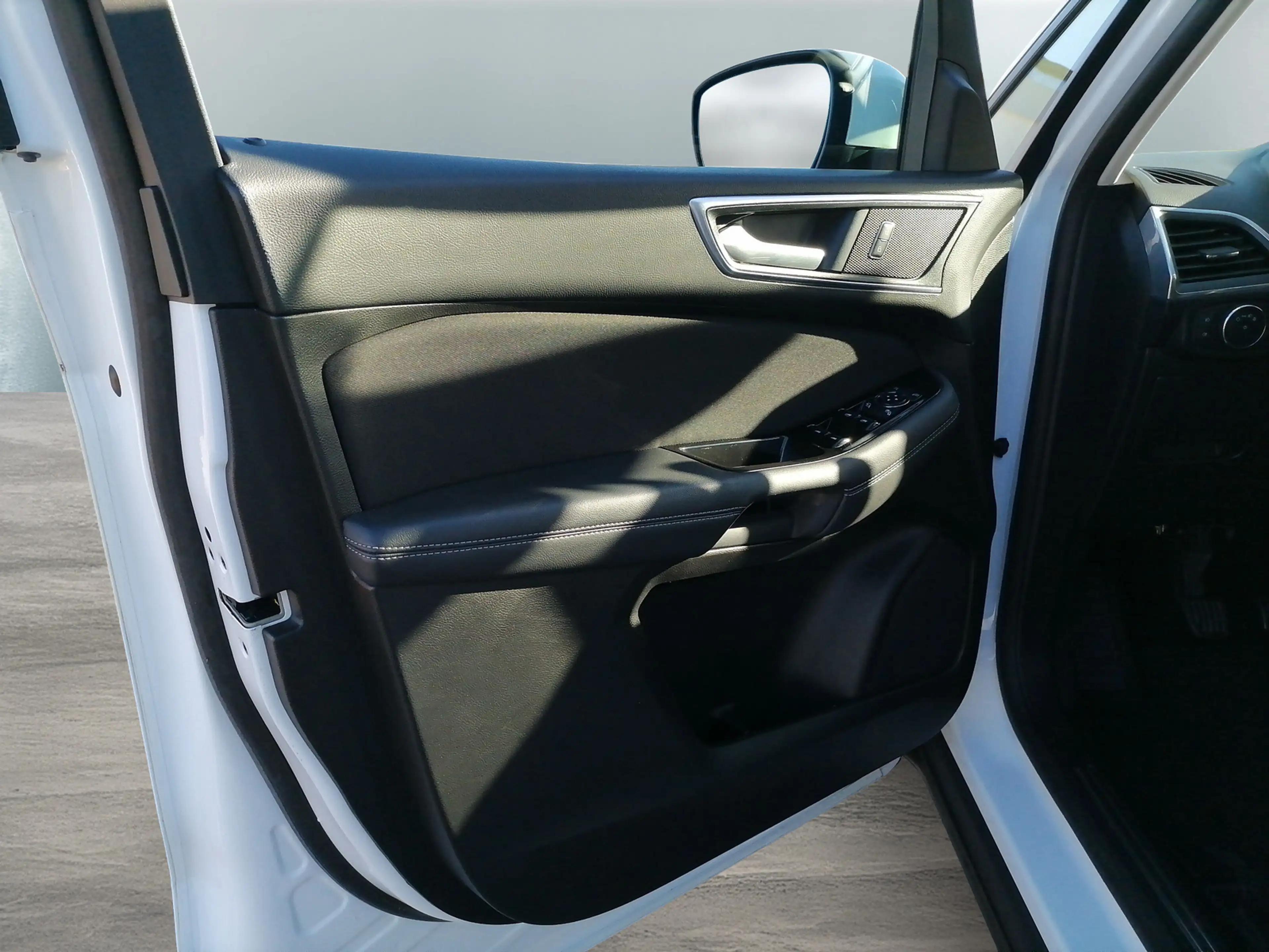 Ford Galaxy Titanium 1.5 EcoBoost 7Sitze — photo 11