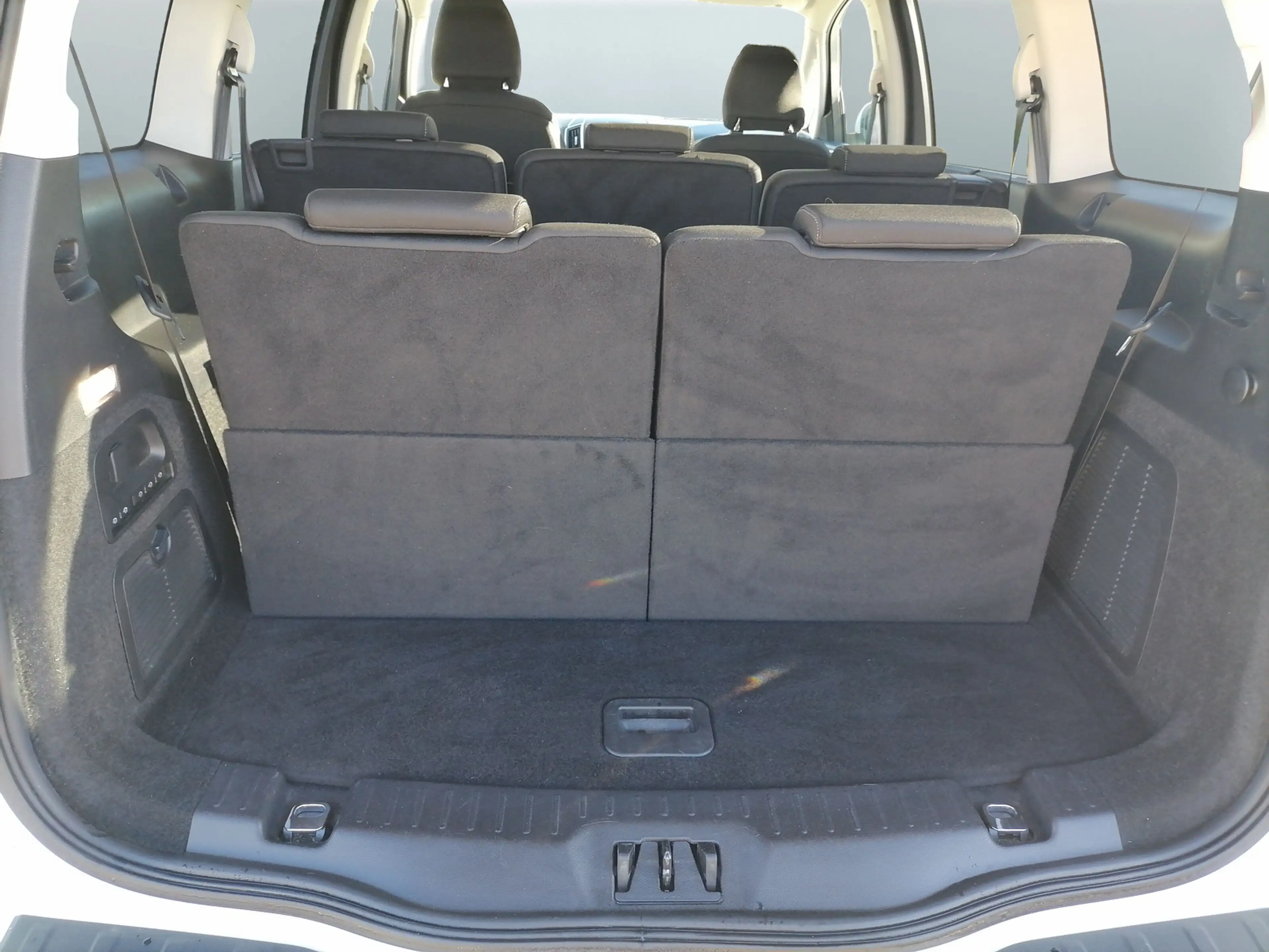 Ford Galaxy Titanium 1.5 EcoBoost 7Sitze — photo 6