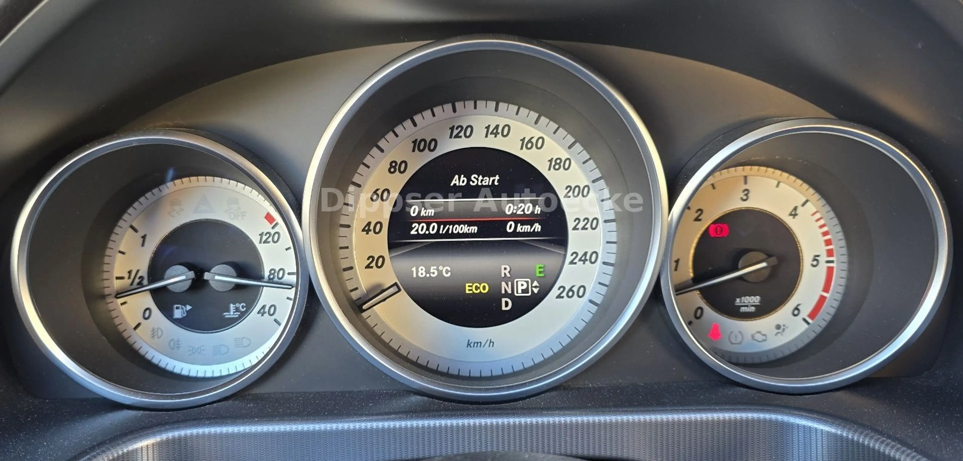 Mercedes-Benz E 350 _Limousine_4Matic_Climatr_Sitzh_8 fach... — photo 11