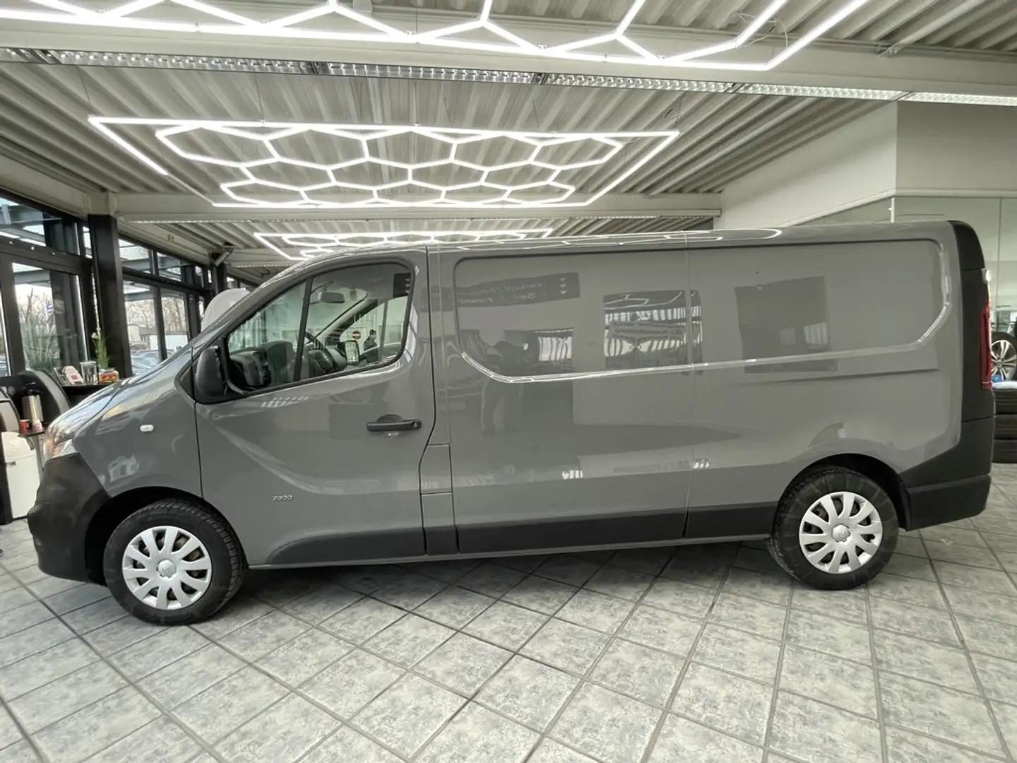 Opel Vivaro 1.6 CDTI L2H1, Klima, Bluetooth, HU 08 26 Grau - 2