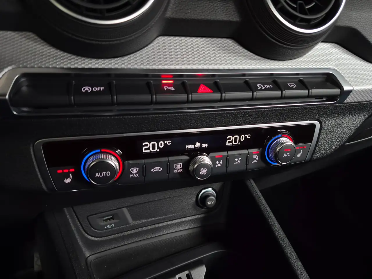 Audi Q2 35 TFSI S-TRONIC MATRIX APPLE CAR PLAY/ANDROID AUTO RETROCAMERA ACC RICARIA WIRELESS VIRTUAL COCKPIT, миниатюра 15