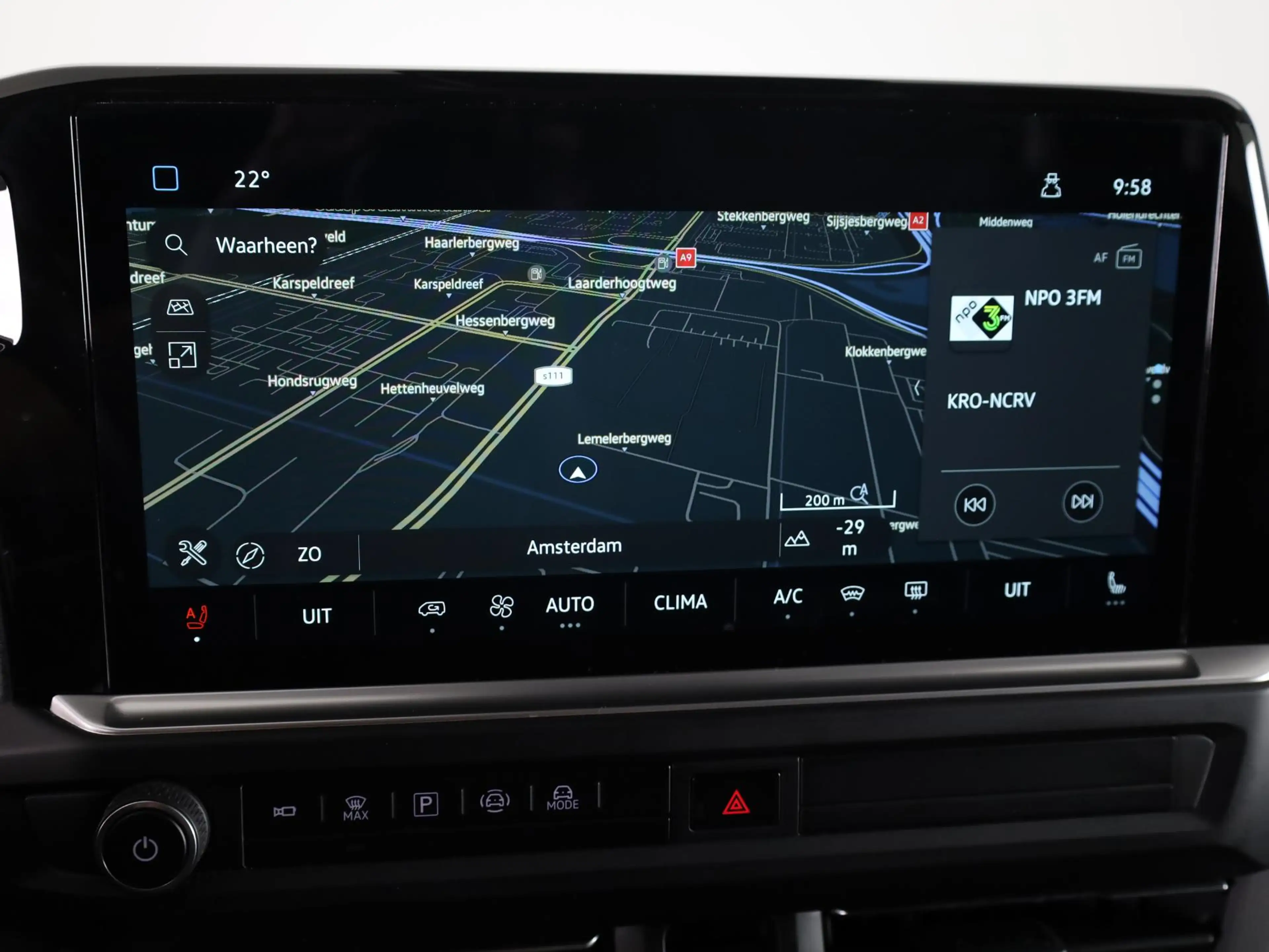 Volkswagen Transporter 2.0 TDI L2H1 30 Bulli Intro DC 170 pk Automaat | V — photo 10
