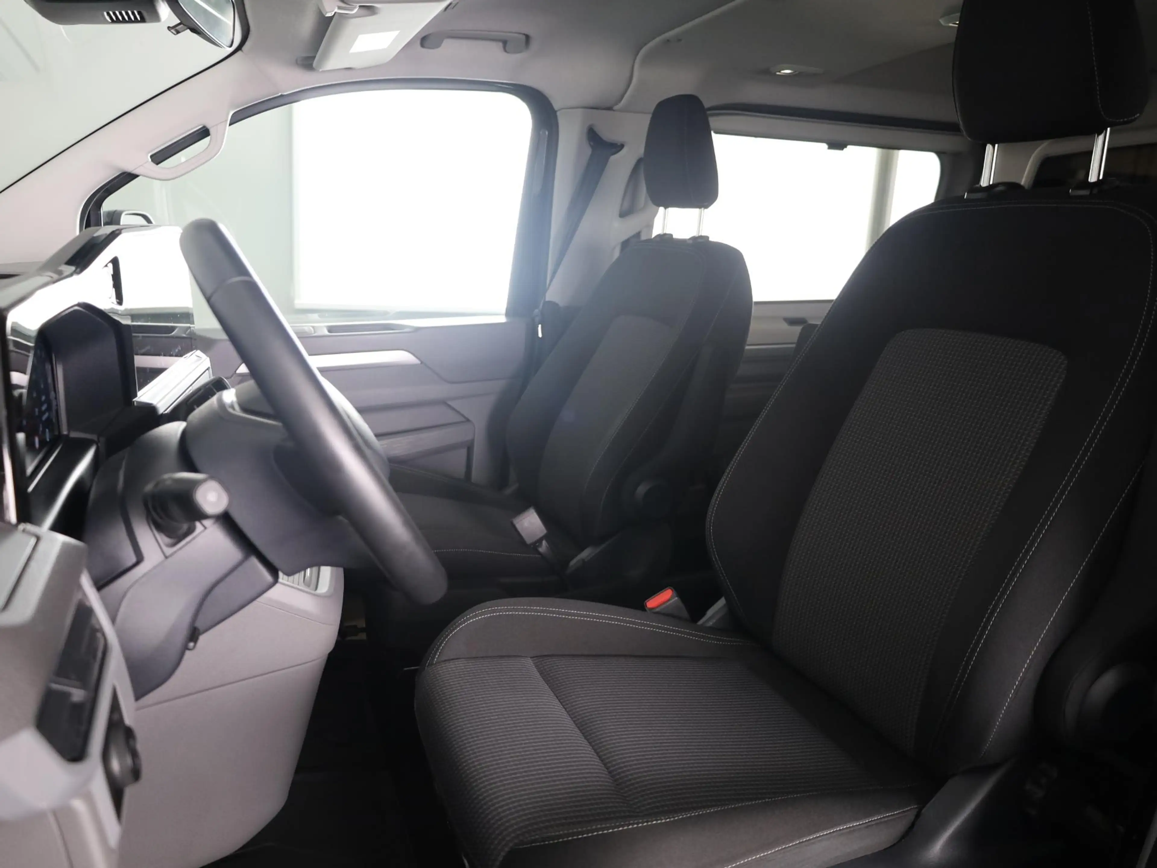 Volkswagen Transporter 2.0 TDI L2H1 30 Bulli Intro DC 170 pk Automaat | V — photo 7