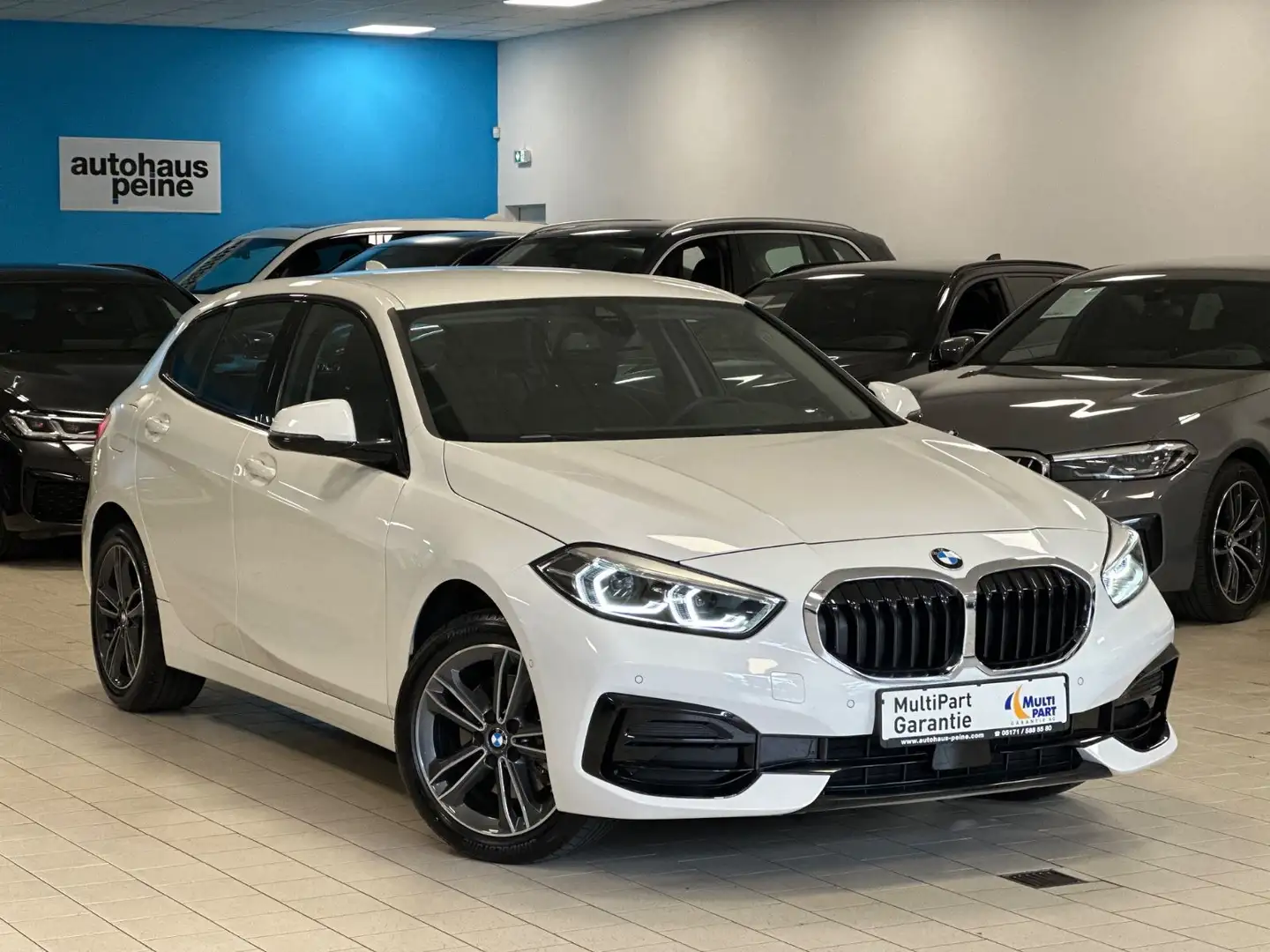 BMW 118 i/Aut/LCPProf/Navi/LEDer/Tempom/SportLine Blanc - 1