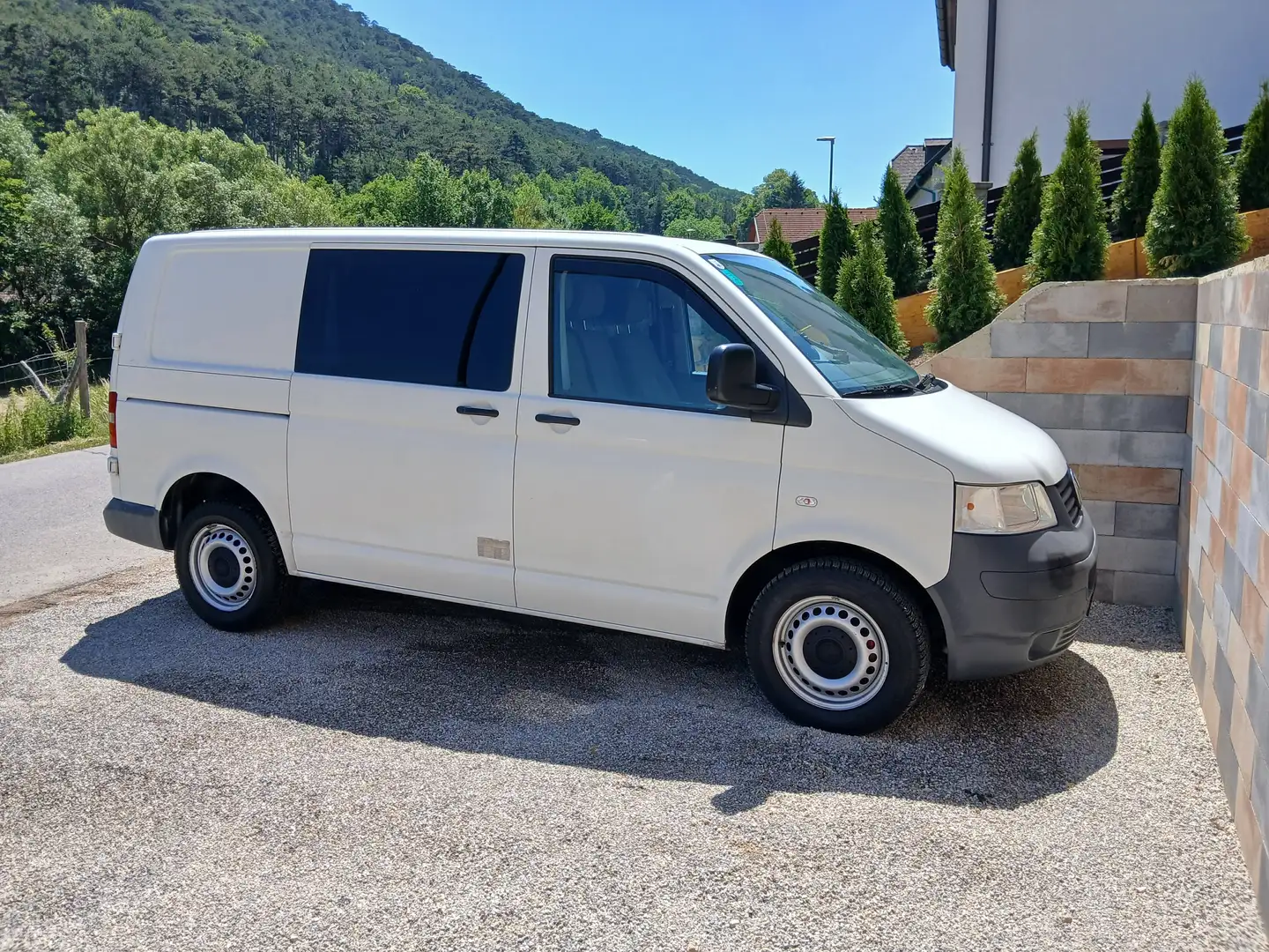 Volkswagen T5 Transporter Doka-Fahrgestell LR 2,5 TDI D-PF Weiß - 1