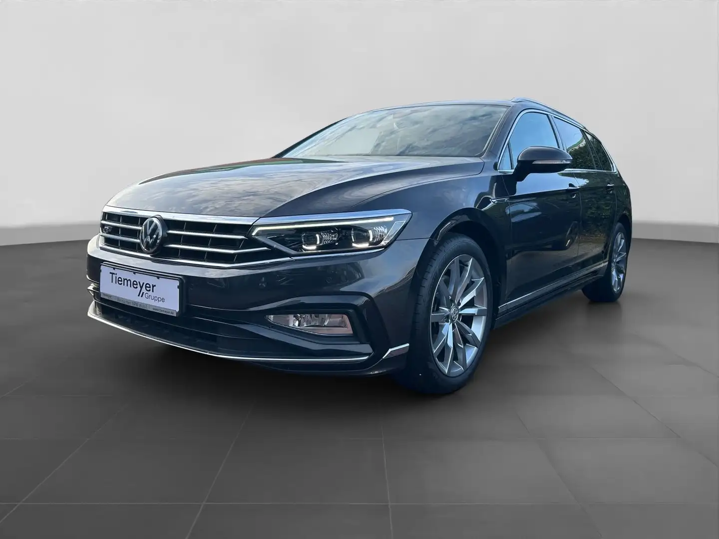 Volkswagen Passat Variant 1.5 TSI DSG R-LINE LM18 NAVI TRAV Grau - 2