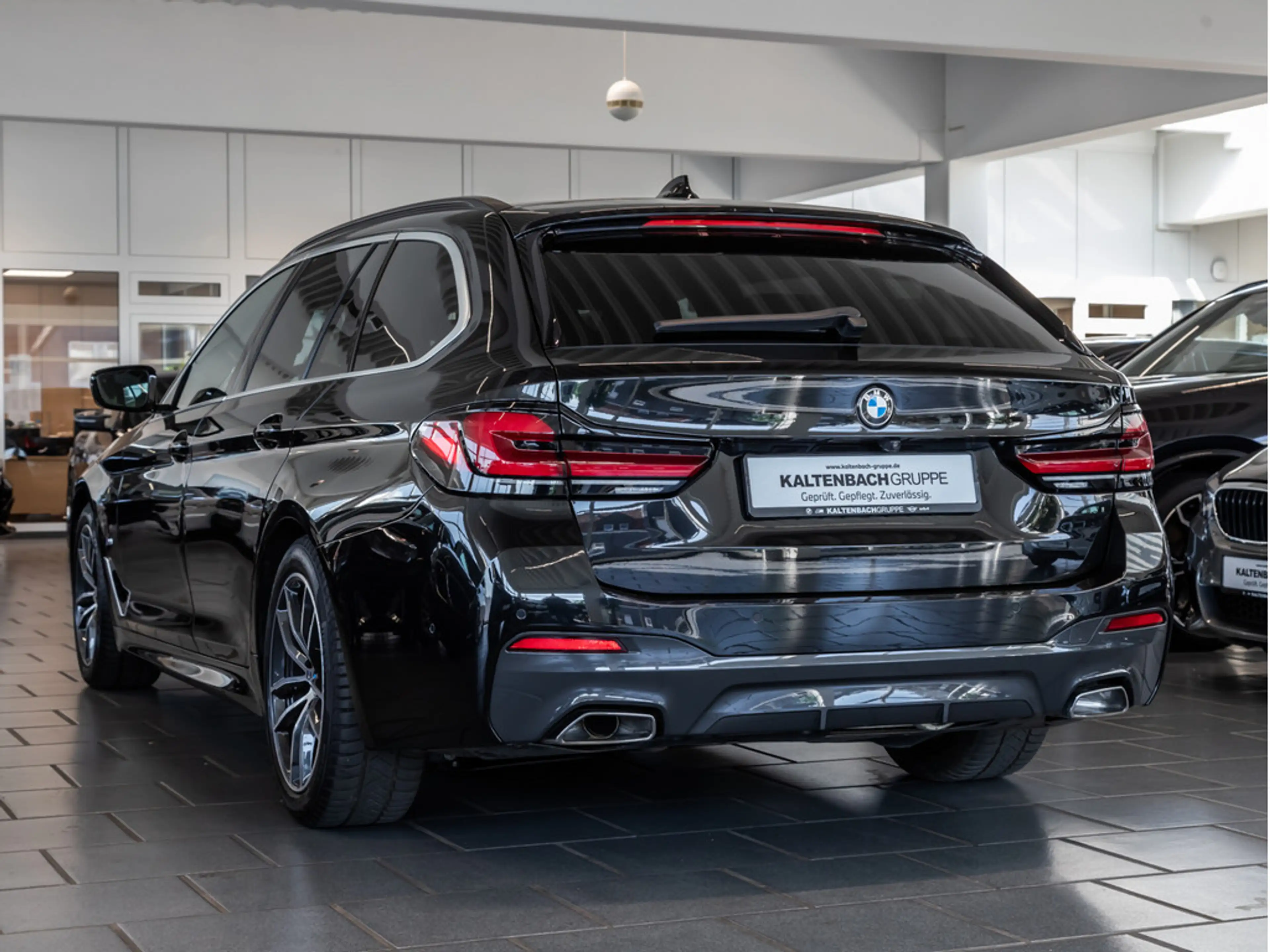BMW 540 d Touring xDrive M-Sport FACEL. AHK HUD — photo 7