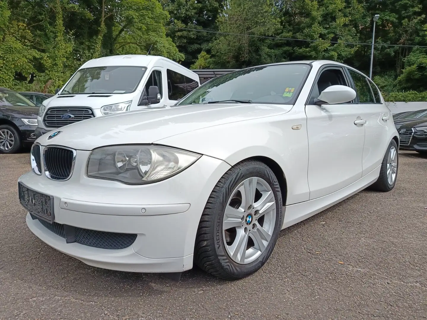 BMW 118 Baureihe 1 Lim. 118d Weiß - 1