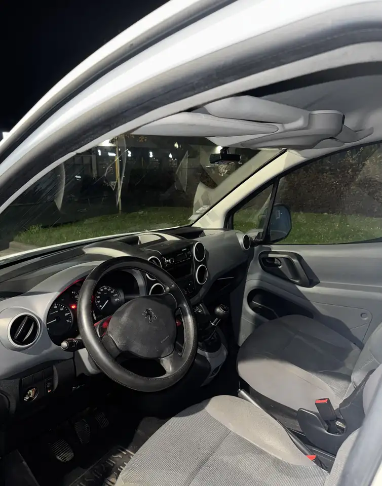 Peugeot Partner FGN 120 L1 1.6 HDI 75 CONFORT FRIGORIFIQ