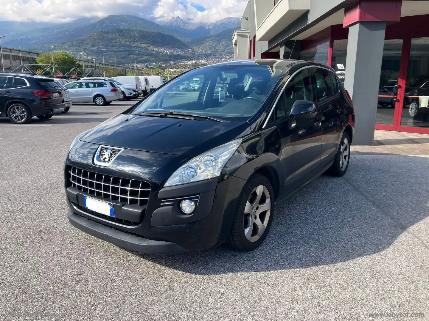Peugeot 3008 1.6 HDi 110 CV Tecno Zwart - 2