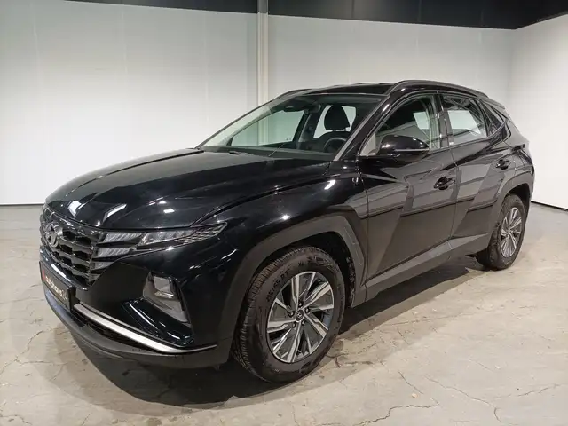 Hyundai Tucson view 3