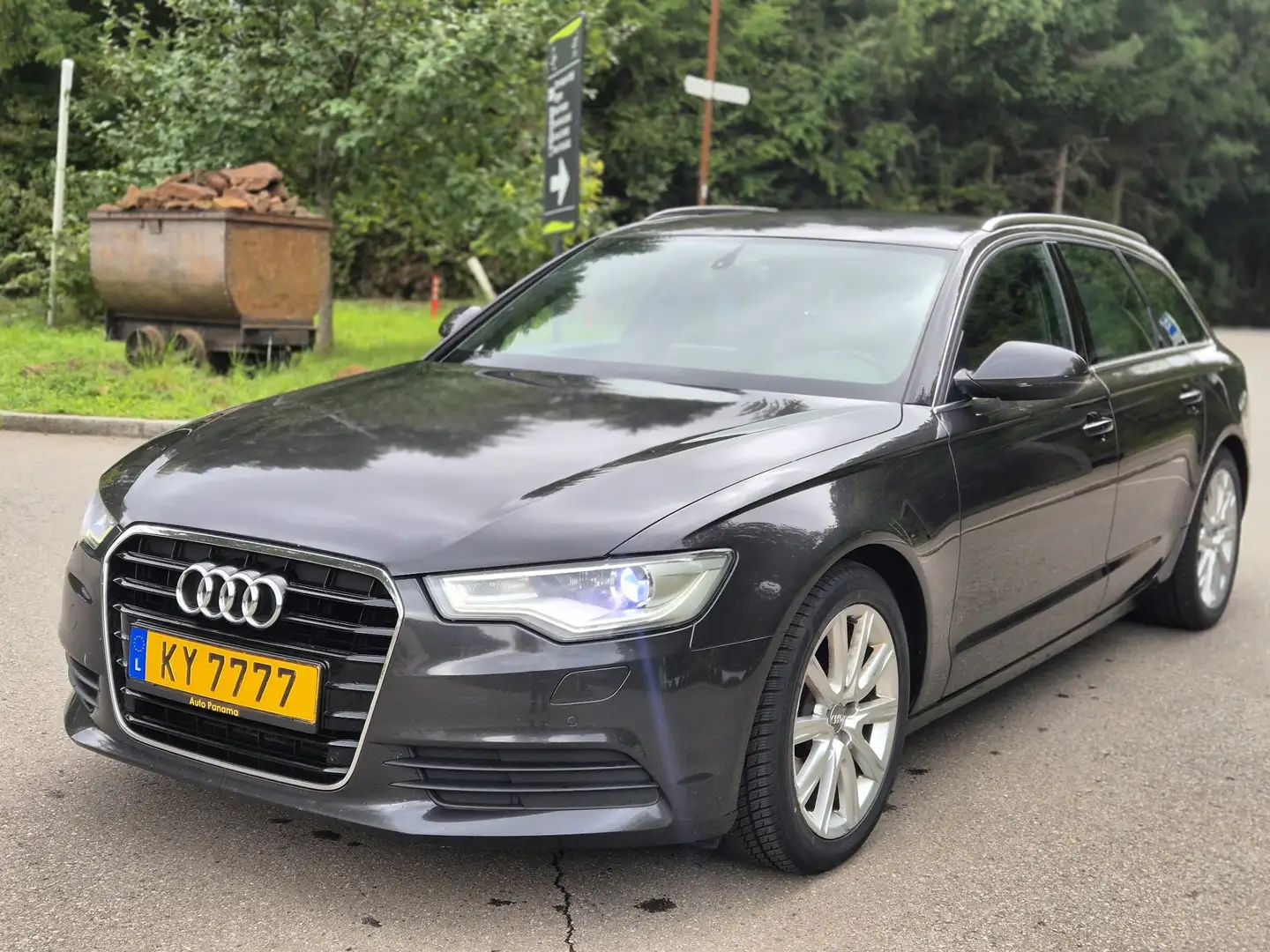 Audi A6 Avant 3.0 TDI DPF multitronic Noir - 2
