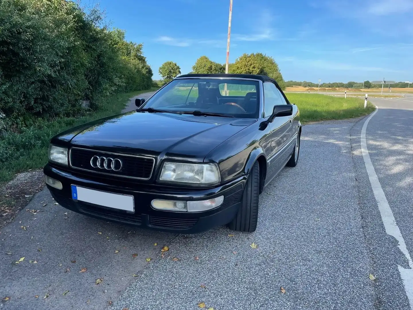 Audi Cabriolet Noir - 1