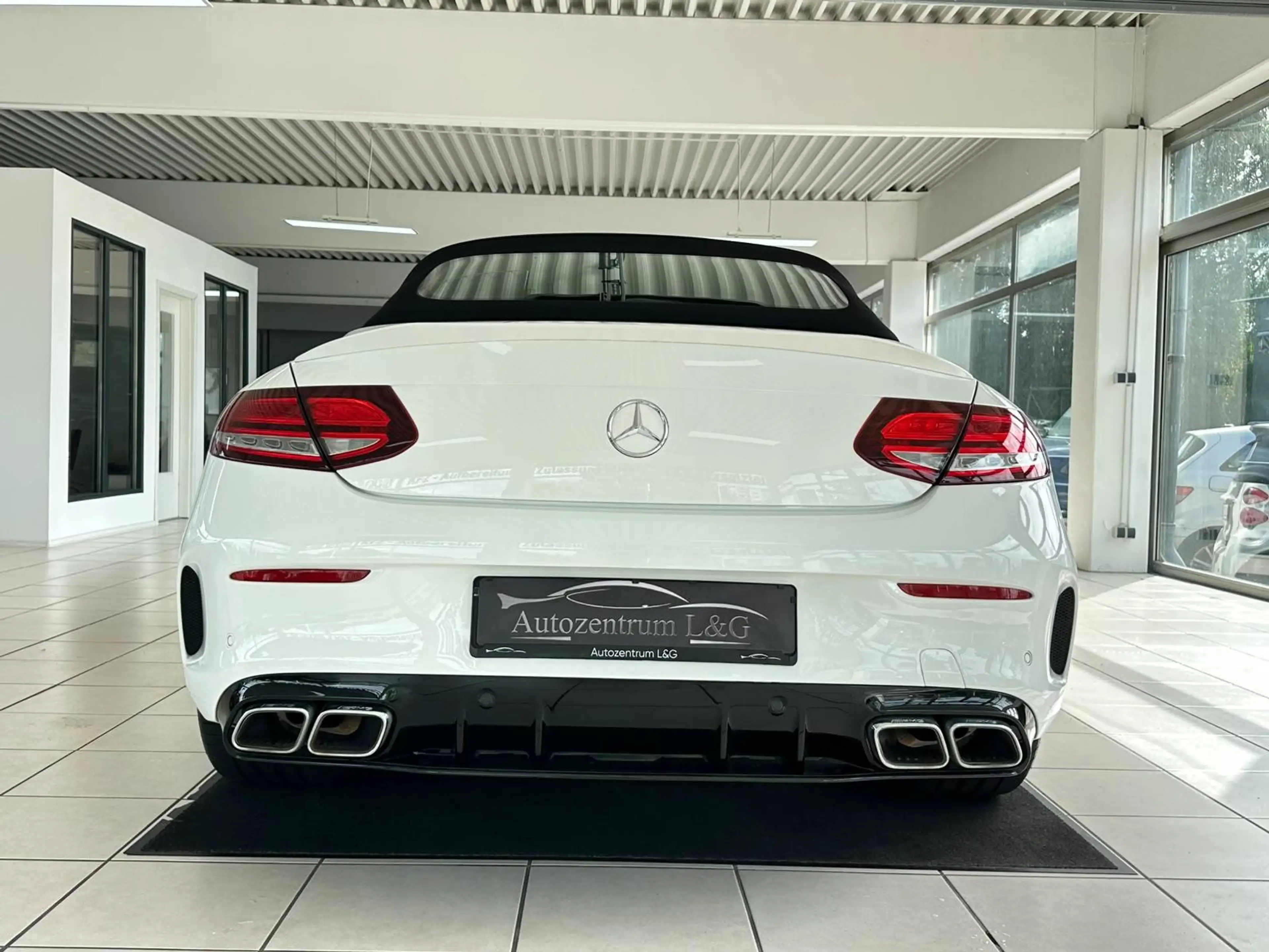 Mercedes-Benz C 63 AMG C 63 S AMG (205.487) — photo 6