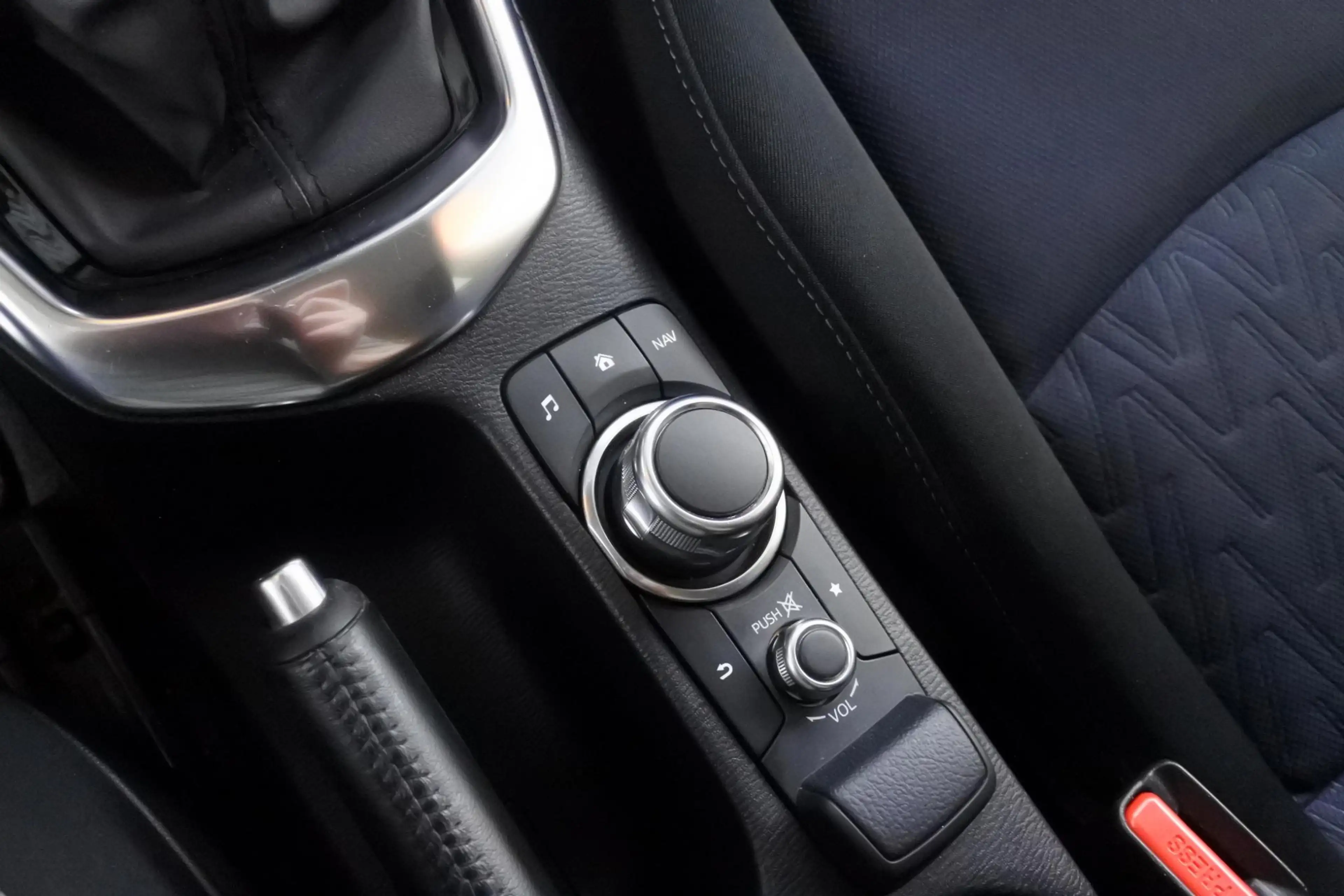 Mazda 2 1.5 90PK TS Comfort Pack — photo 30