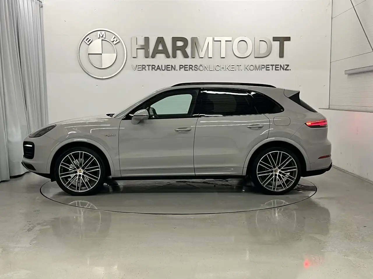 Porsche Cayenne III E-Hybrid *TOP Ausstattung*, миниатюра 3