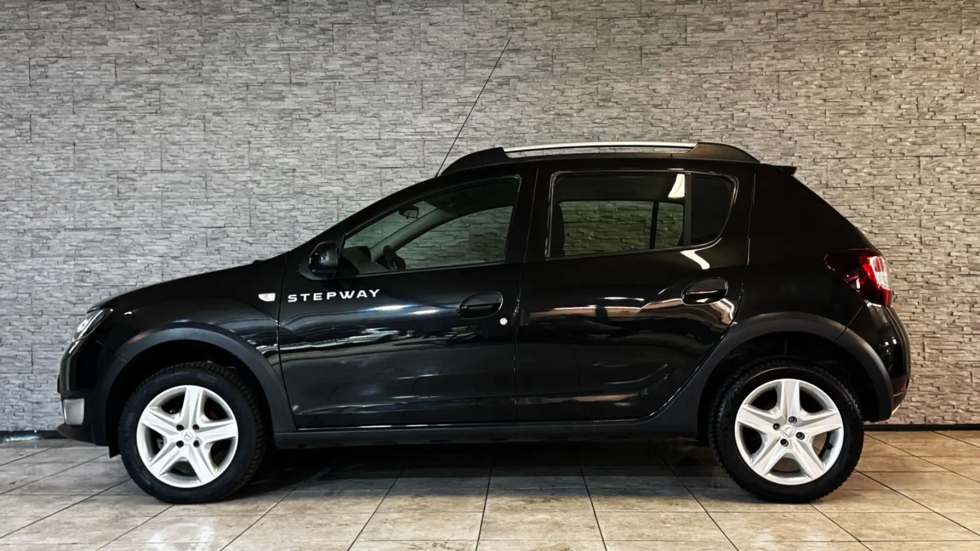 Dacia Sandero TCe 90 Stepway Prestige KLIMA*AHK*TEMPO! Noir - 2