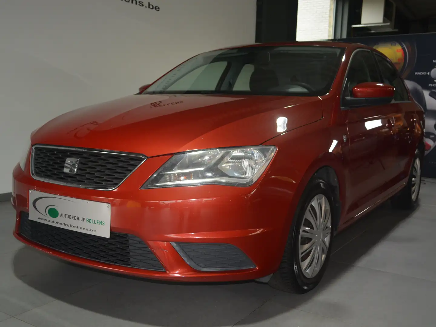 SEAT Toledo Toledo 1.2 TSI Reference / AIRCO Rosso - 2