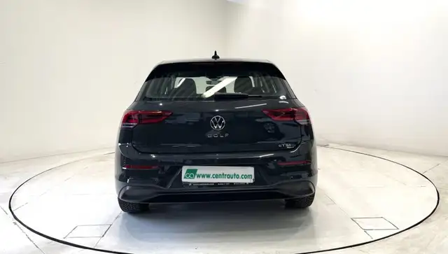 Volkswagen Golf view 4