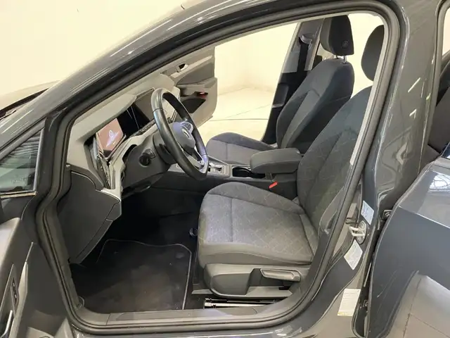 Volkswagen Golf view 6
