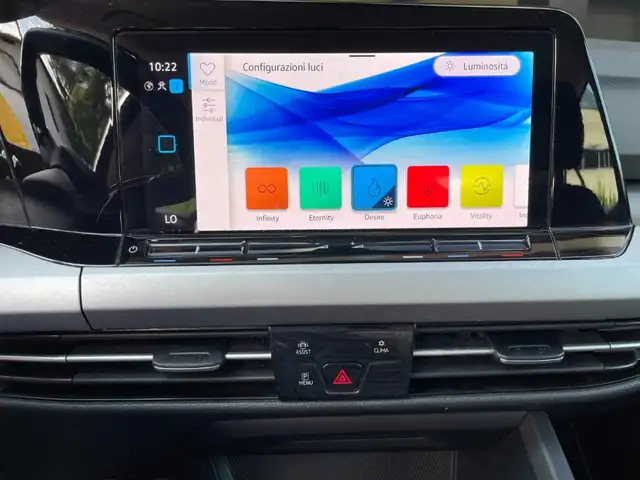 Volkswagen Golf view 10