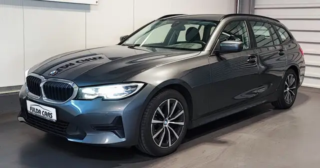 BMW 318 d T LED NAVI SHZ TP SOUND MFL-LEDER CAM 17