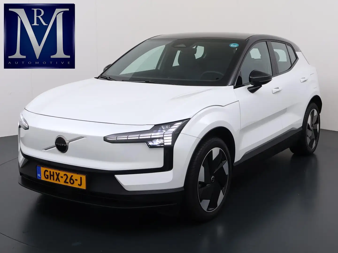 Volvo EX30 Twin Motor Performance Plus 69 kWh VAN: 36.900,- V Wit - 1
