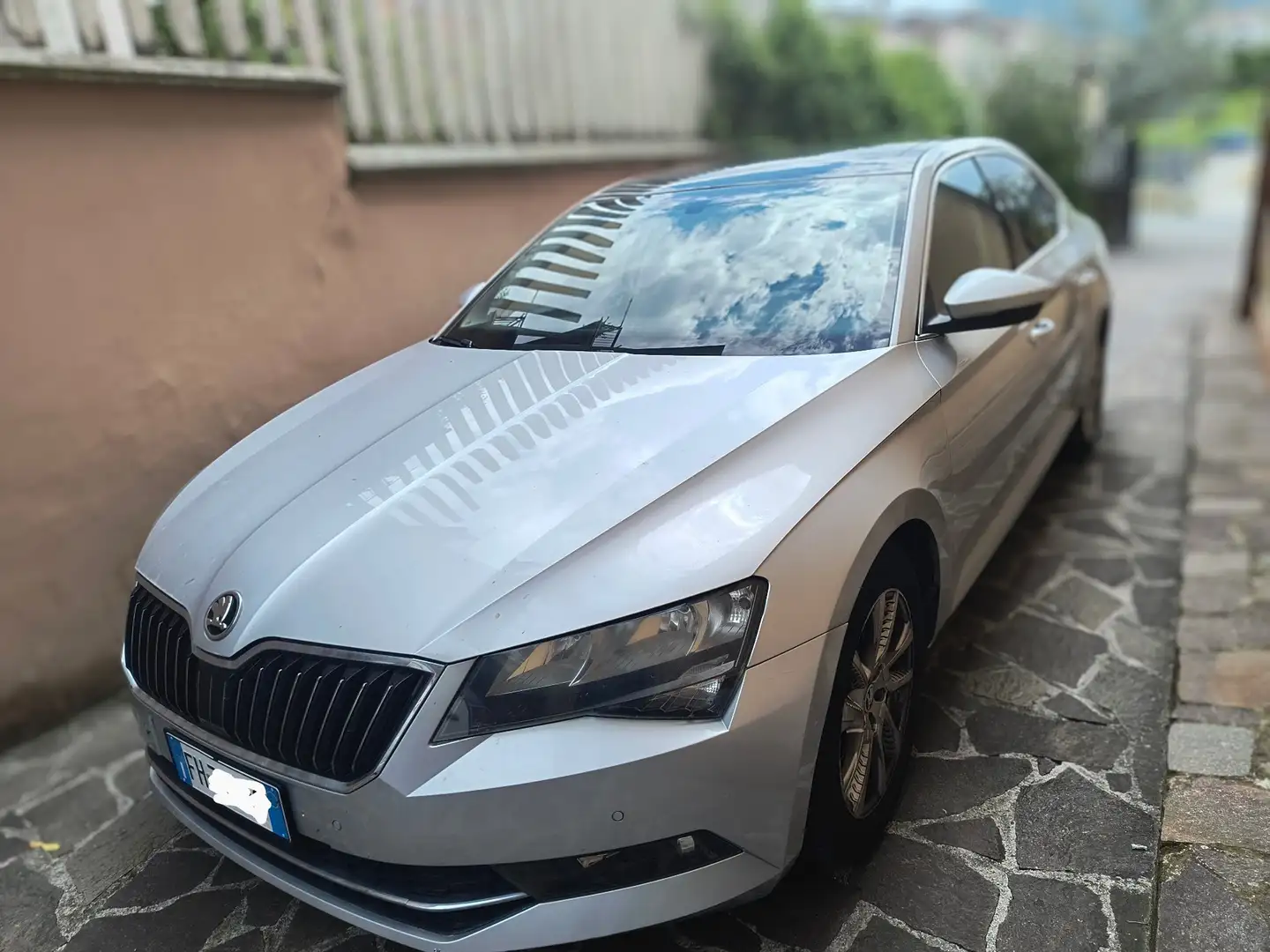 Skoda Superb 1.6 tdi Ambition - 1