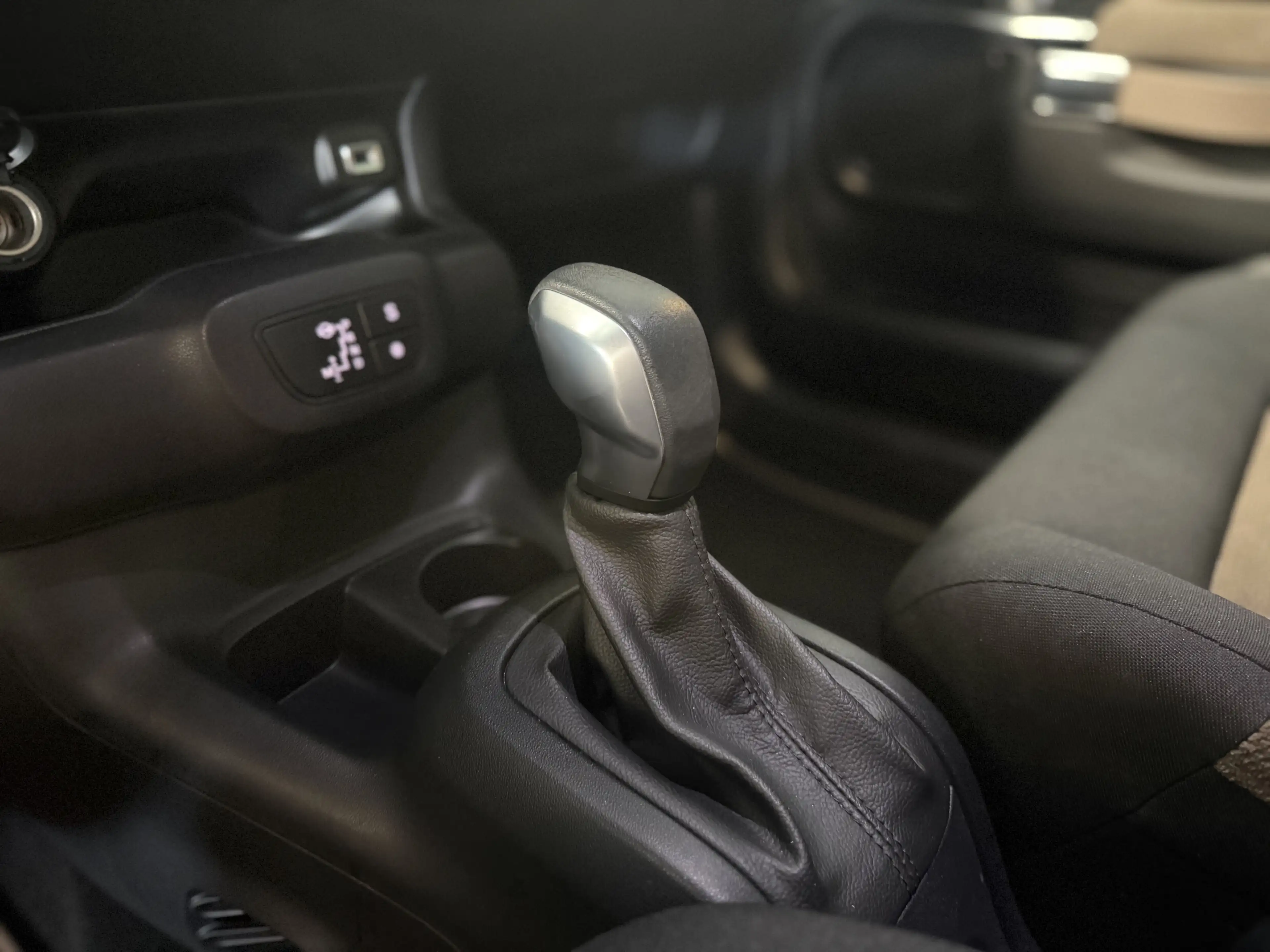 Citroen C4 Cactus C4 Cactus 1.2 PureTech OneTone/12 mois de garantie — photo 11