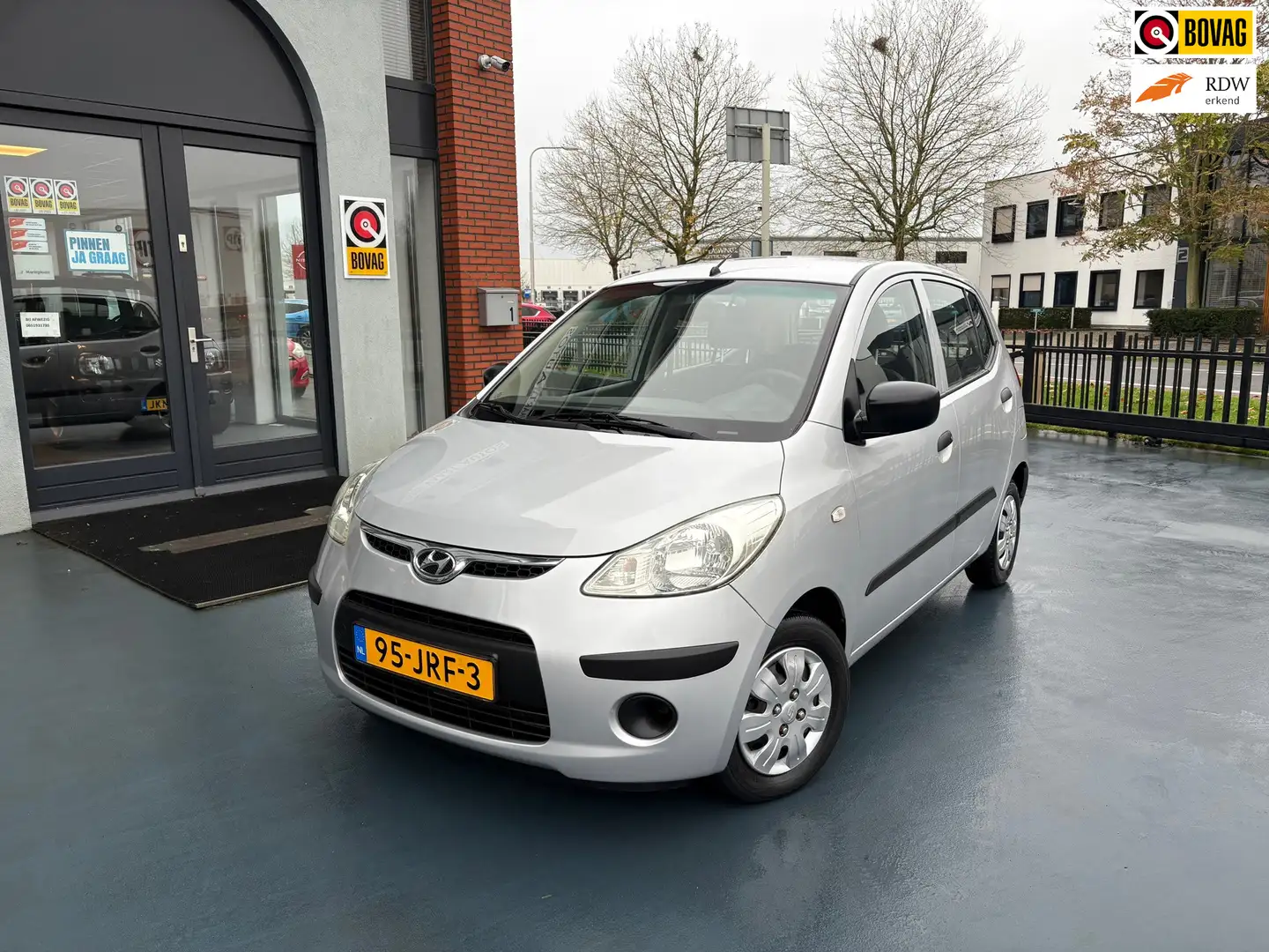 Hyundai i10 1.1 Active Cool AIRCO UNIEKE KMSTAND Grijs - 1