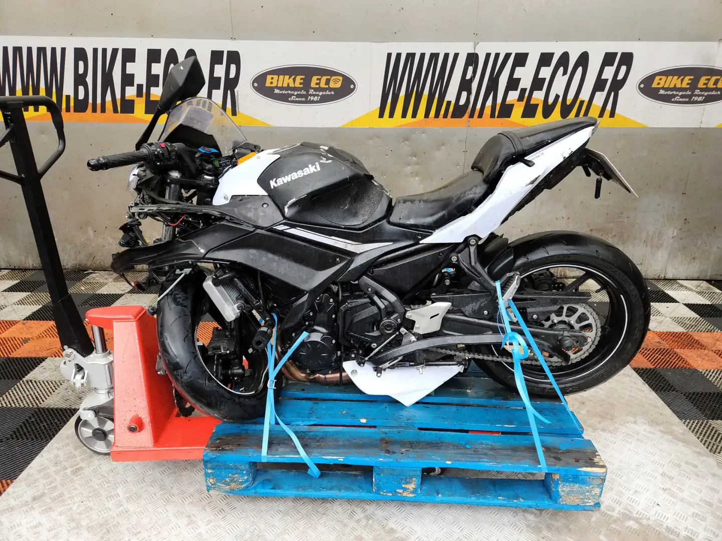 Kawasaki Ninja 650 Gri - 2