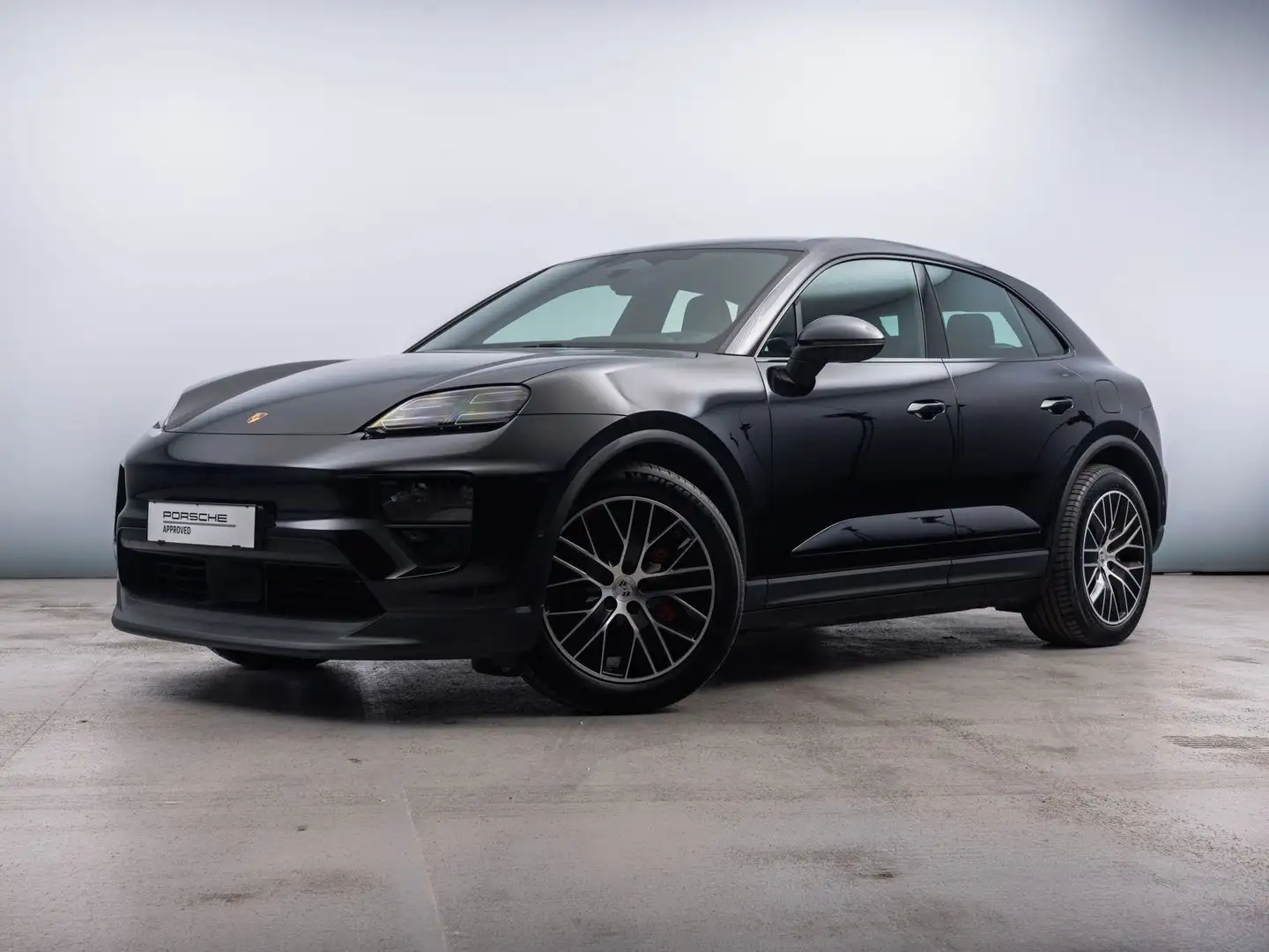Porsche Macan 4S Schwarz - 1