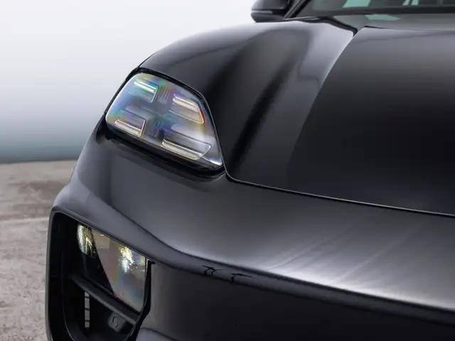 Porsche Macan view 2