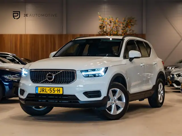 Volvo XC40 1.5 T3 163PK Momentum, Navi, Cruise, PDC, Clima, V