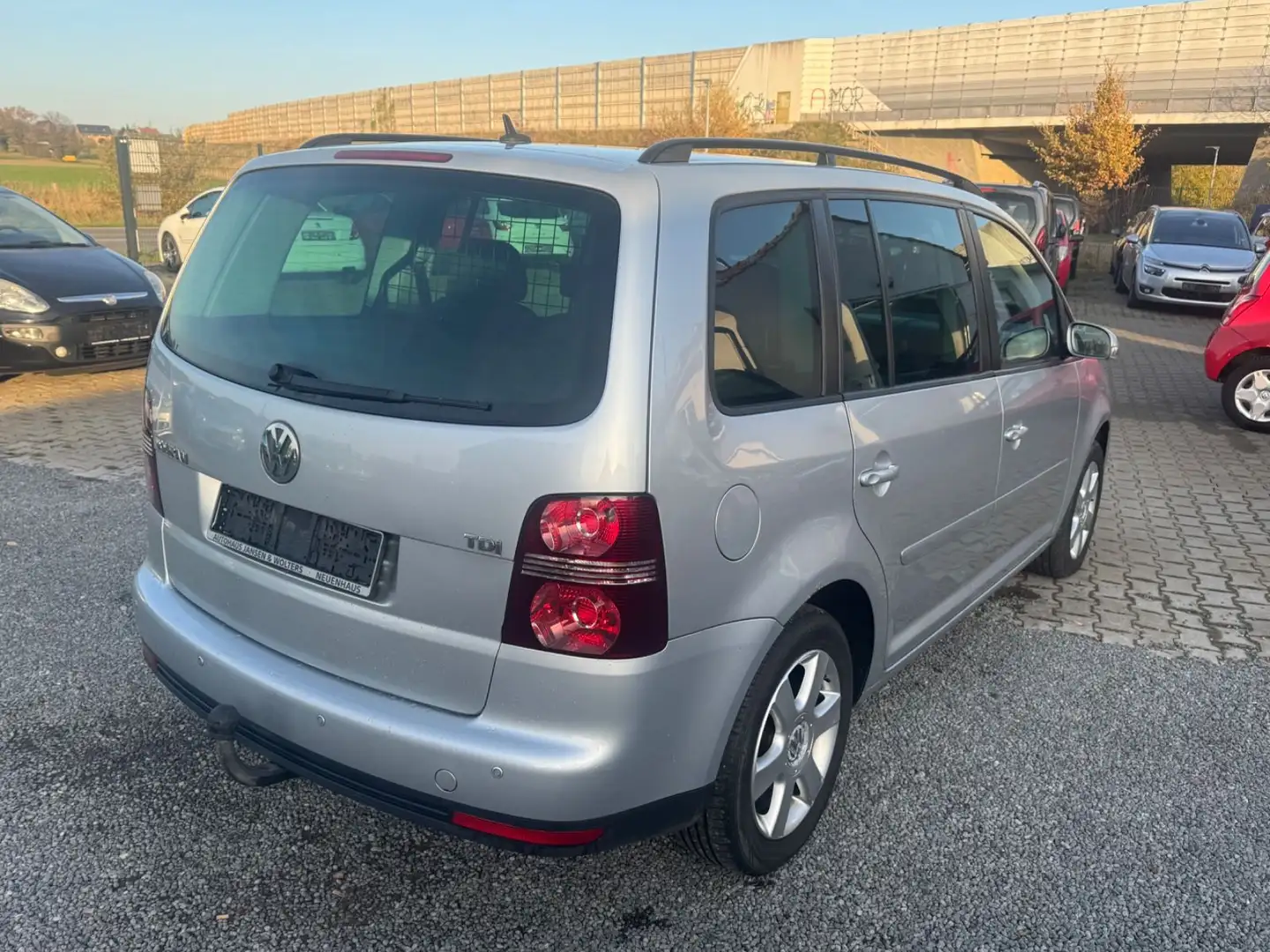 Volkswagen Touran Goal 1,9 tdi klimatronic Silber - 2