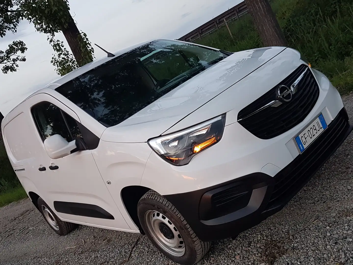 Opel Combo 1.5 Diesel Bianco - 1