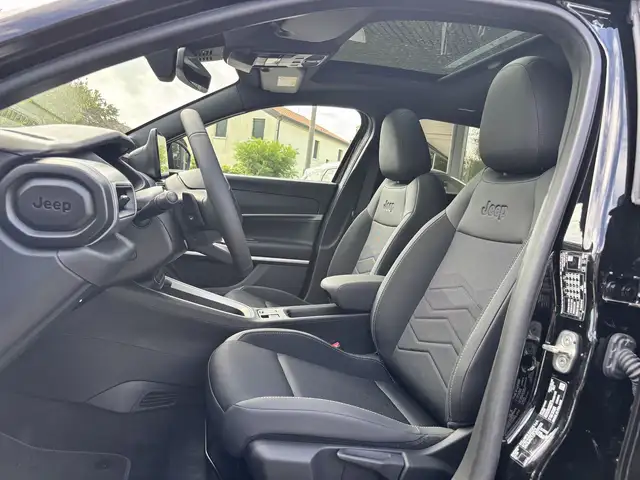 Jeep Avenger view 10