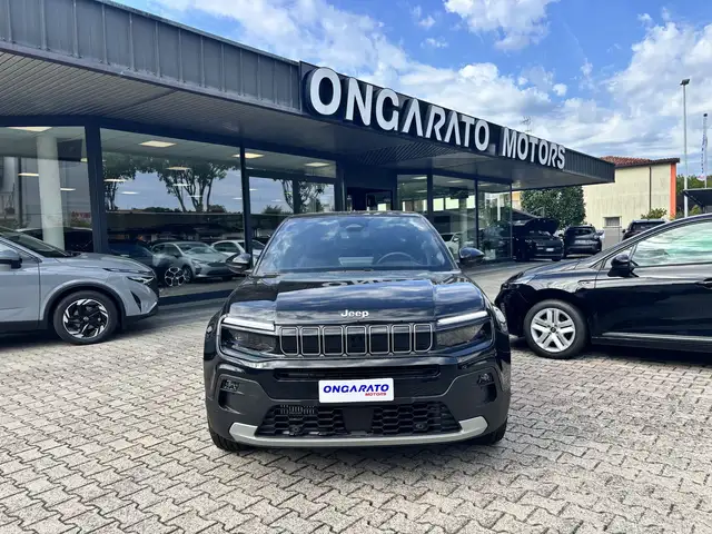 Jeep Avenger view 2