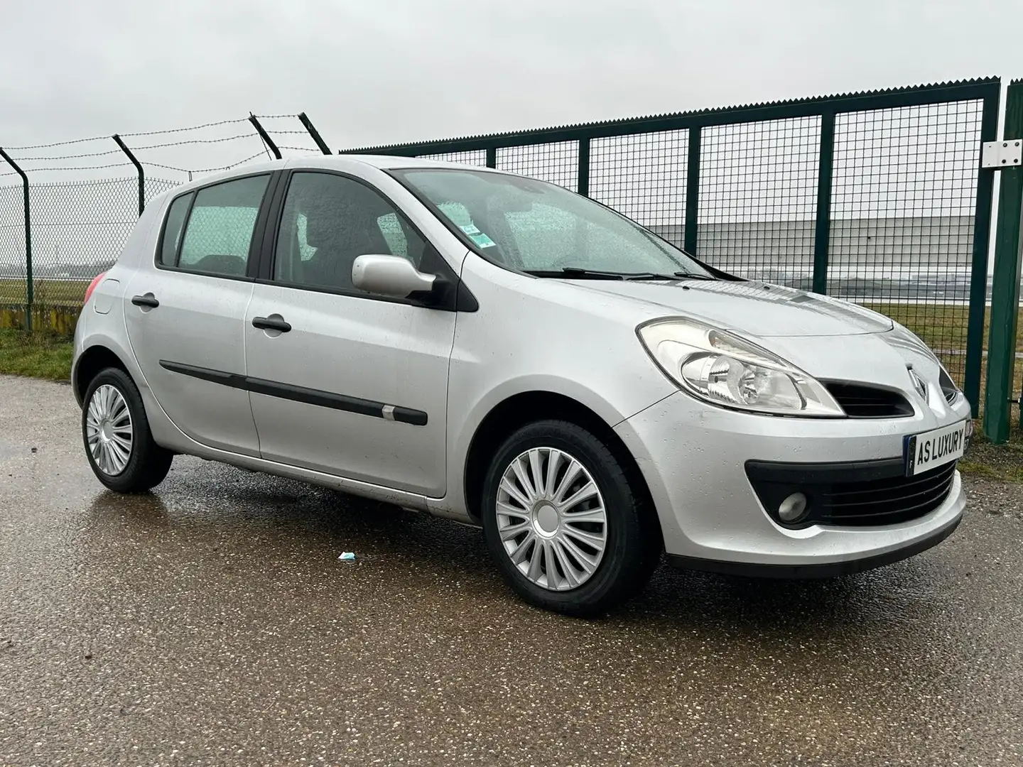 Renault Clio Clio 1.4 16V 100 Luxe Privilège Argent - 2