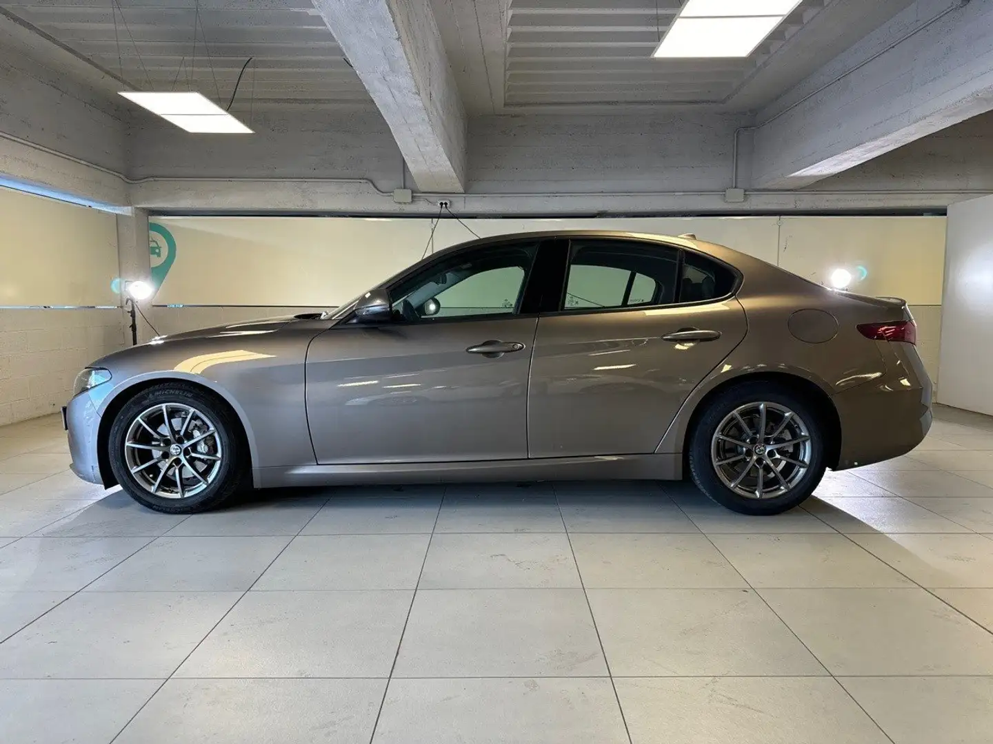 Alfa Romeo Giulia 2.2 Turbo MT6 150 CV Super Grigio - 2