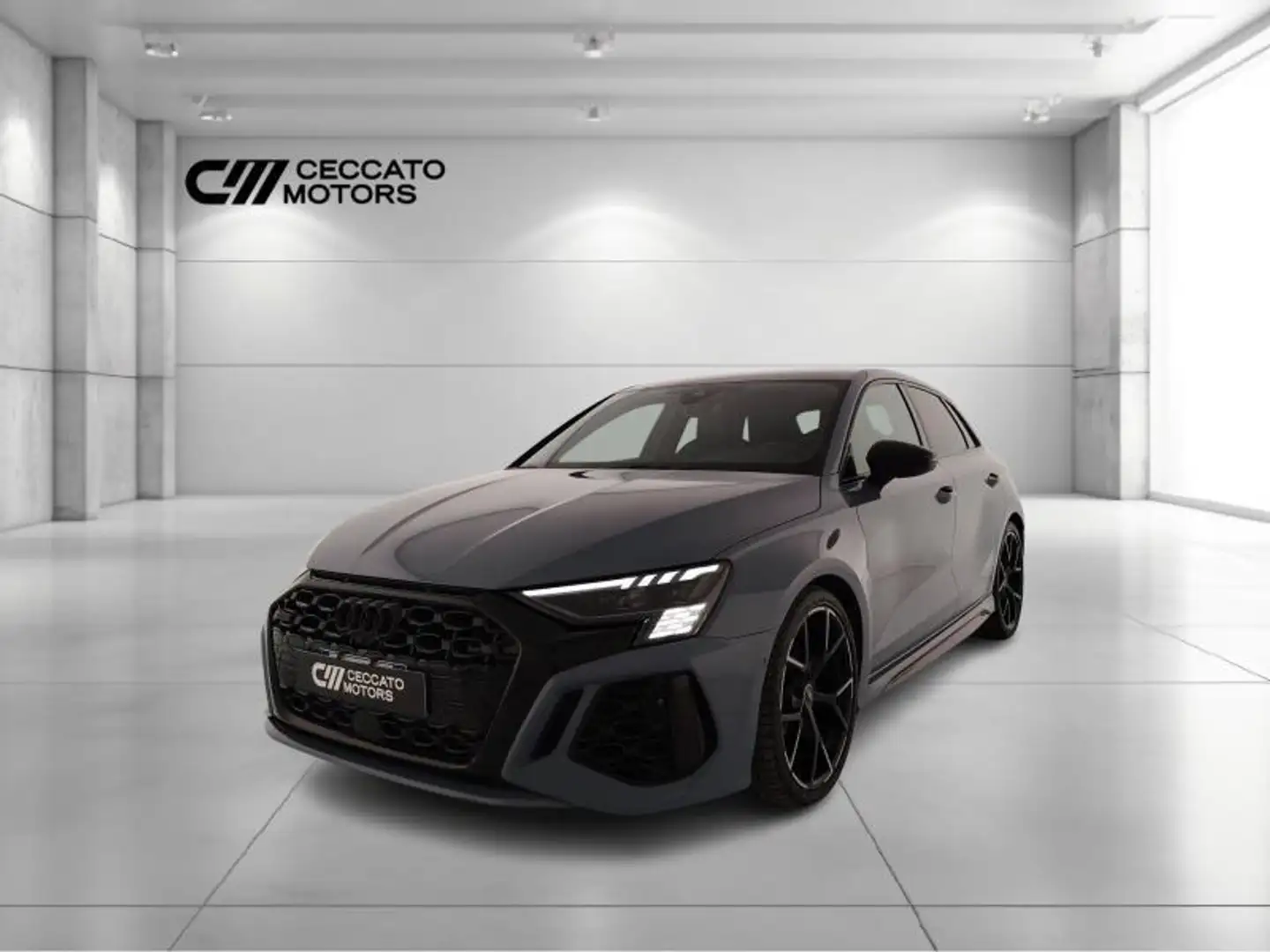 Audi RS3 Sportback 2.5 tfsi quattro s-tronic Grau - 1
