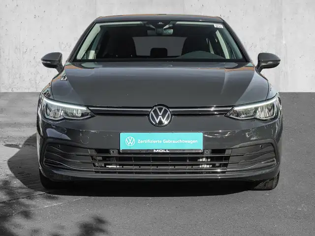 Volkswagen Golf view 3
